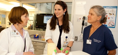 Kathleen Puntillo (left) with colleagues Kathleen Turner and Susan Barbour at UCSF Medical Center (photo Elisabeth Fall)