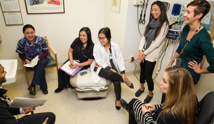 (left to right) Arvind Nishtala, Teriza Malto, Joanna Remo, Andrea Nguyen, Elda Kong, Anna Strewler, and Elizabeth Har-Noy parti